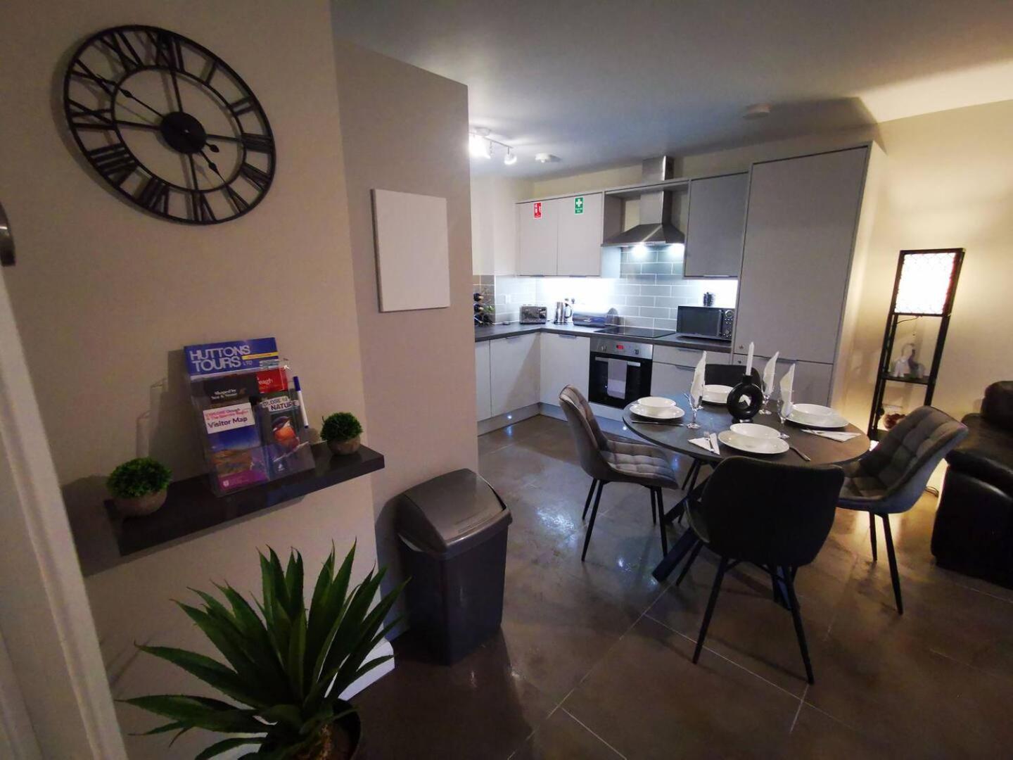 Belfast Central 2 Bedroom Luxurious Modern Stay Exteriör bild