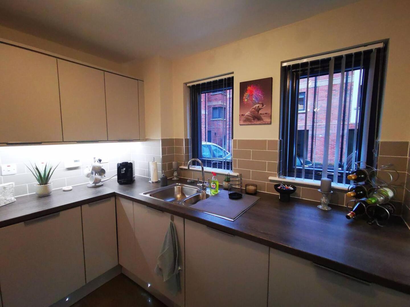 Belfast Central 2 Bedroom Luxurious Modern Stay Exteriör bild
